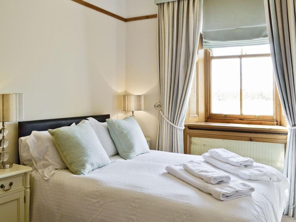 Aberdeen Lighthouse Cottages - Coastal, Dolphins Room photo